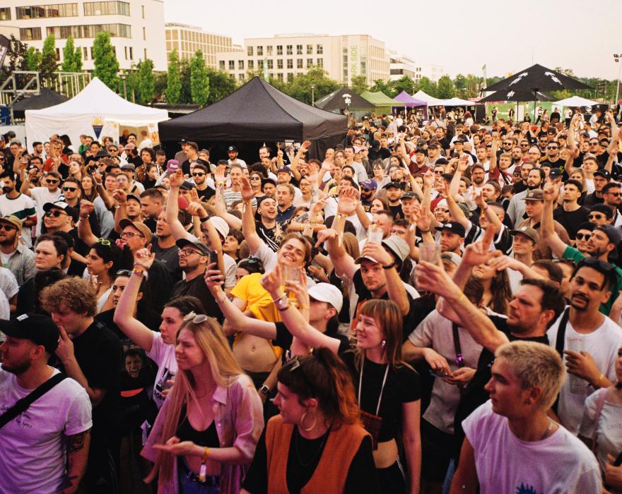 Tapefabrik x ALL CAPS Kultur