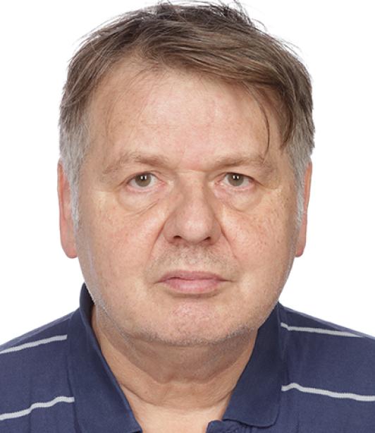 Portrait Manfred Tari