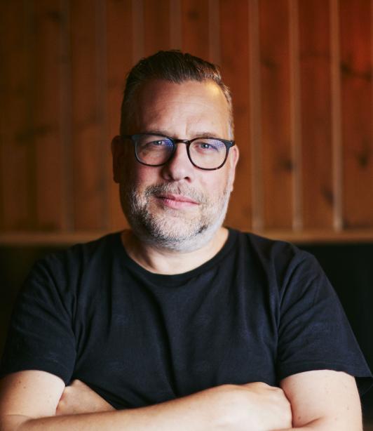 Portrait Patrik Larsson