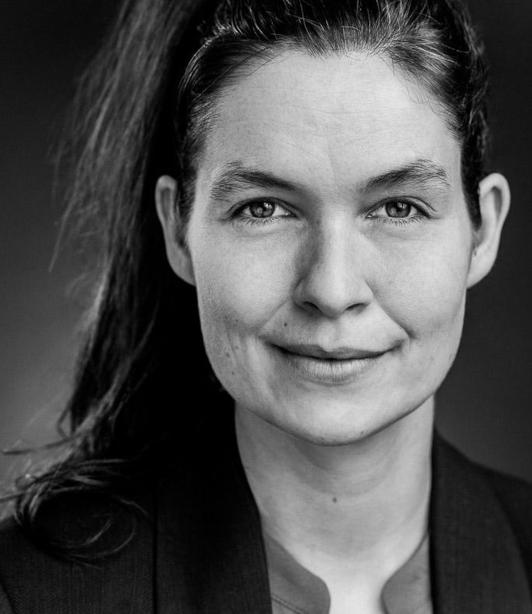 Portrait Katharina Aulbach