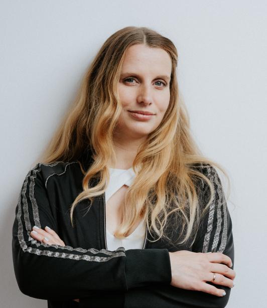 Portrait Lina Burghausen