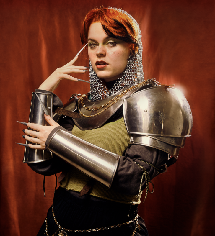 Portrait Ellie Dixon