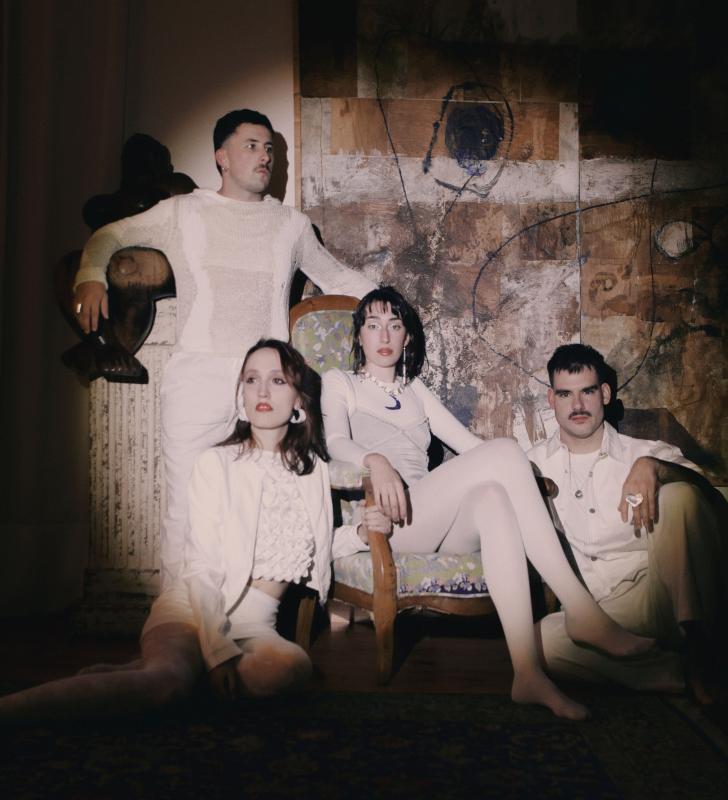 Portrait airu Portrait airu