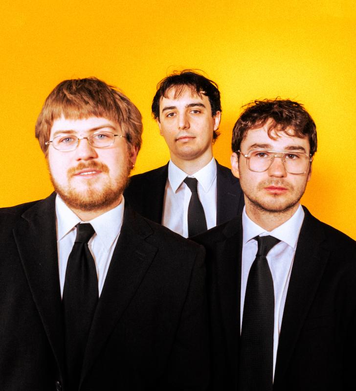 Portrait Absolute Losers