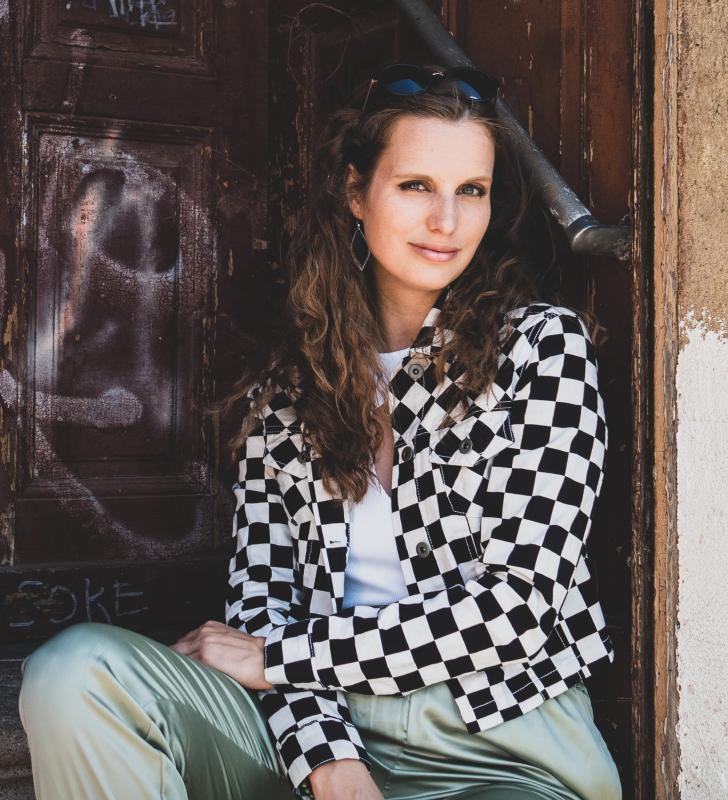 Portrait Lina Burghausen Portrait Lina Burghausen