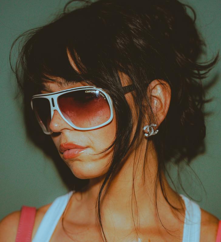 Portrait Tara Emely Portrait Tara Emely