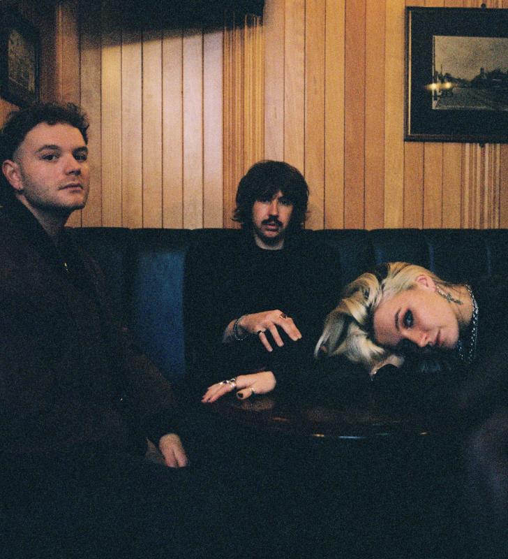 swim school Porträt von der Band swim school