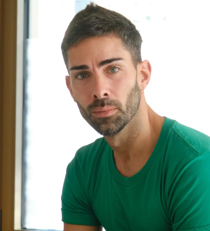 Adrian Liguerre © Adrian Liguerre