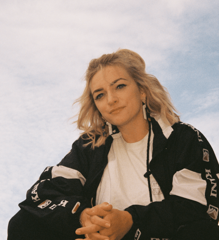 Josi Miller © Porli Parker