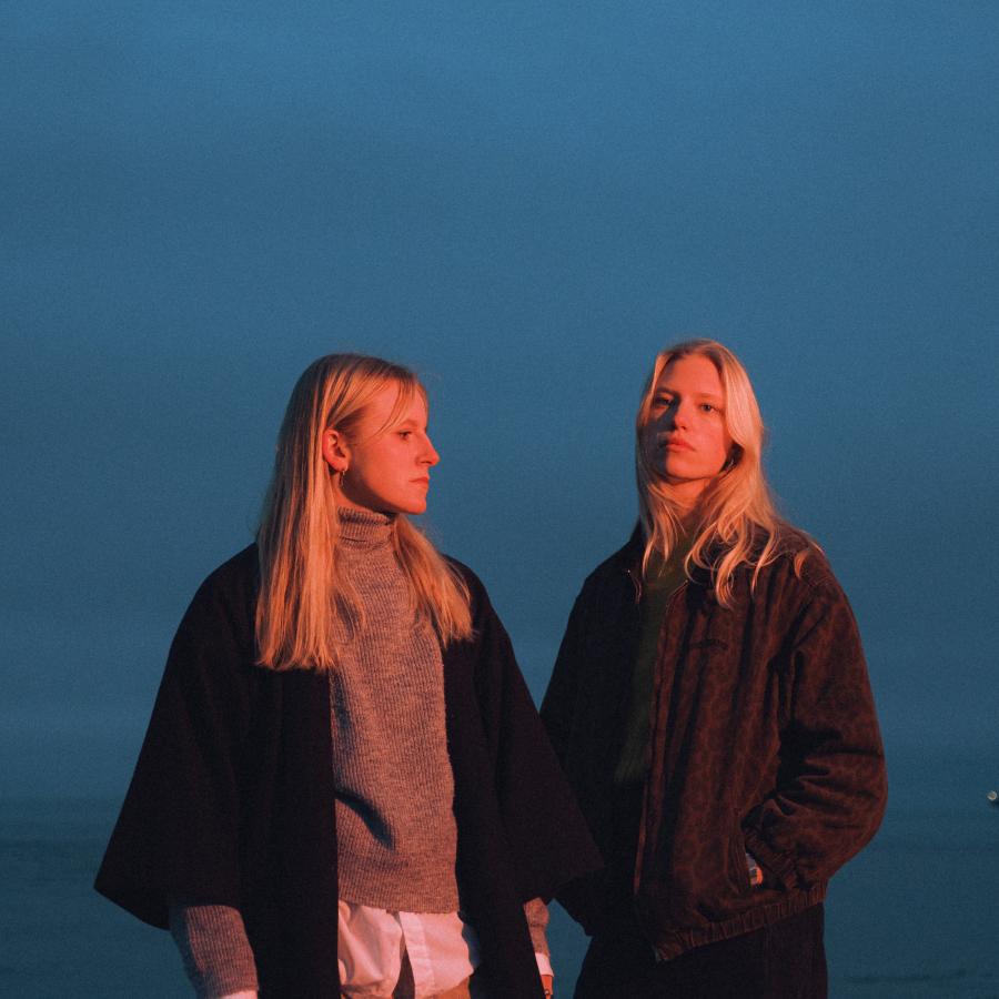 Portrait Duo Ruut Portrait Duo Ruut