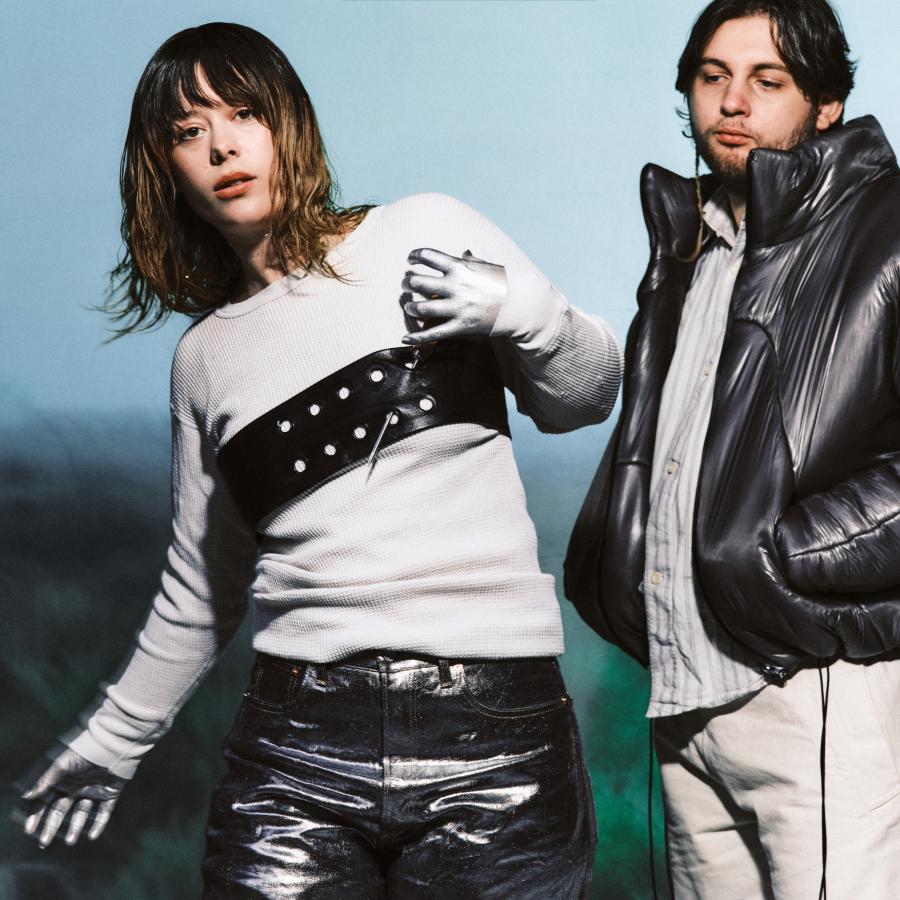 Portrait Silver Gore