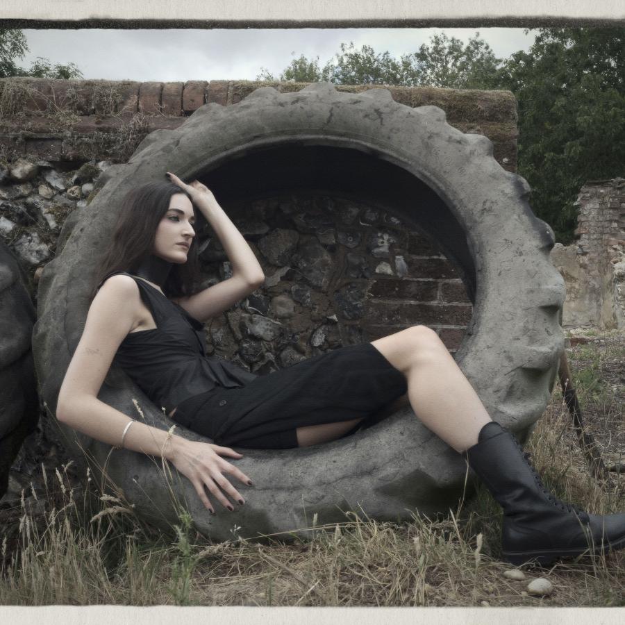 Portrait Etta Marcus