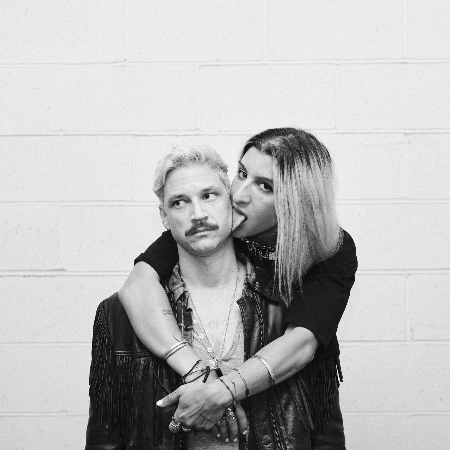 Portrait Goodnight Sunrise