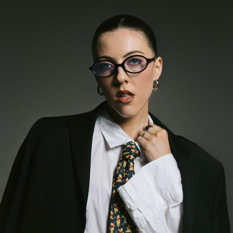 Portrait Lyvia Portrait Lyvia