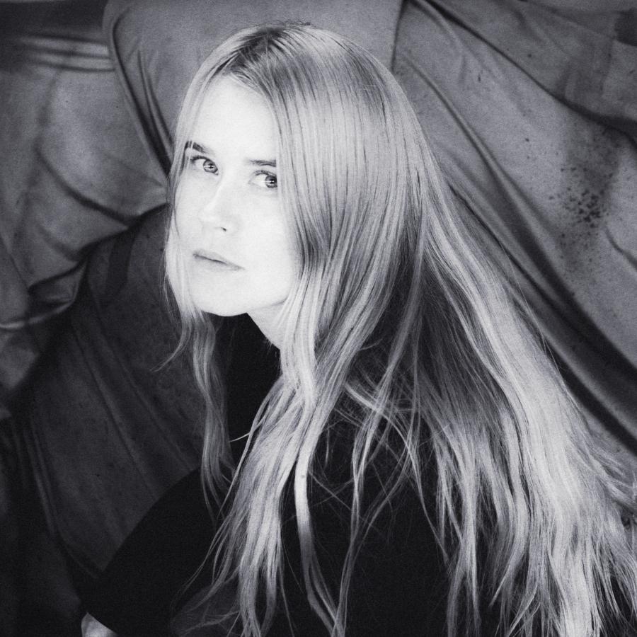 Portrait Anna von Hausswolff