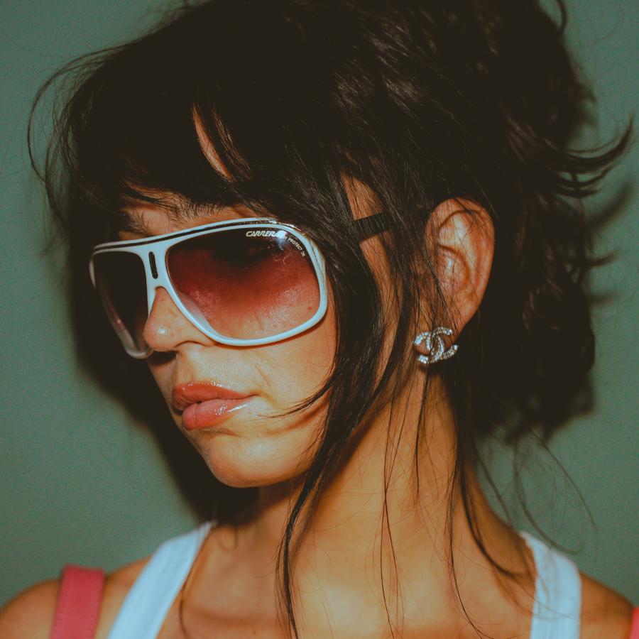 Portrait Tara Emely Portrait Tara Emely