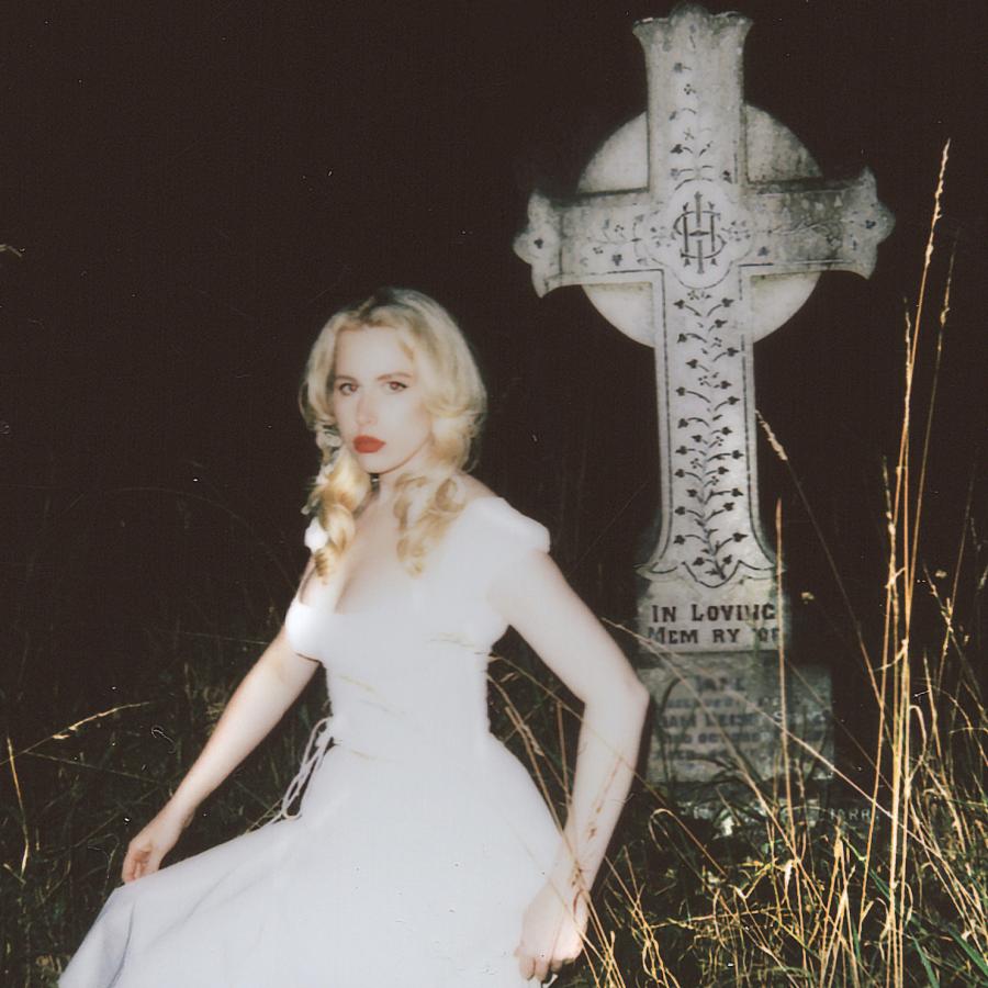 Holly Macve Porträt von Holly Macve