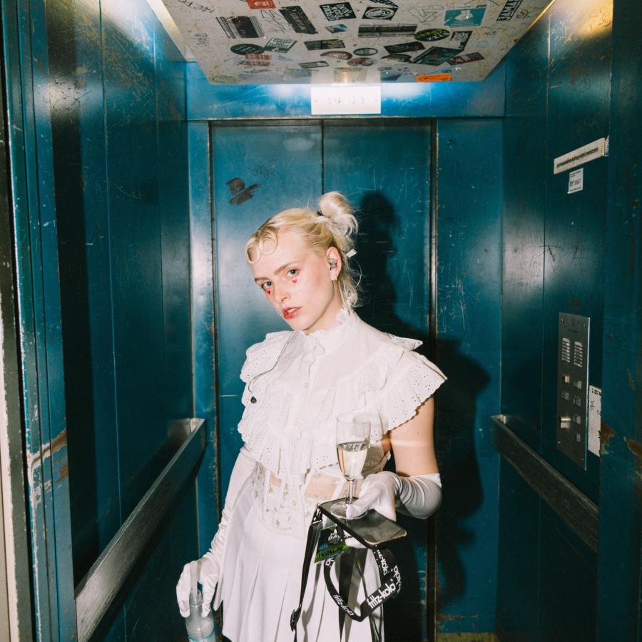 MODULAR © Fioni Versace