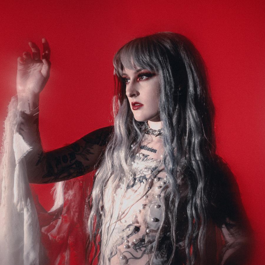 Mothica Porträt von Mothica