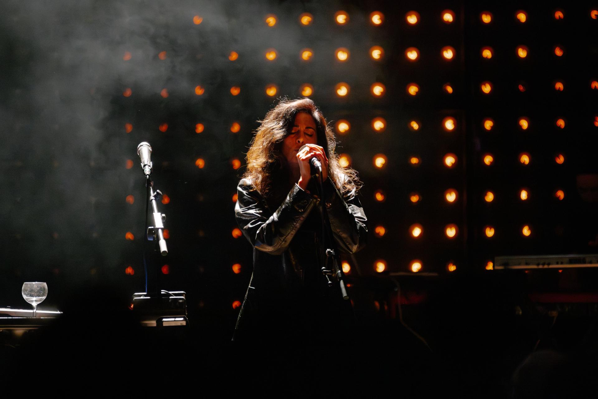 Portrait von Yasmine Hamdan