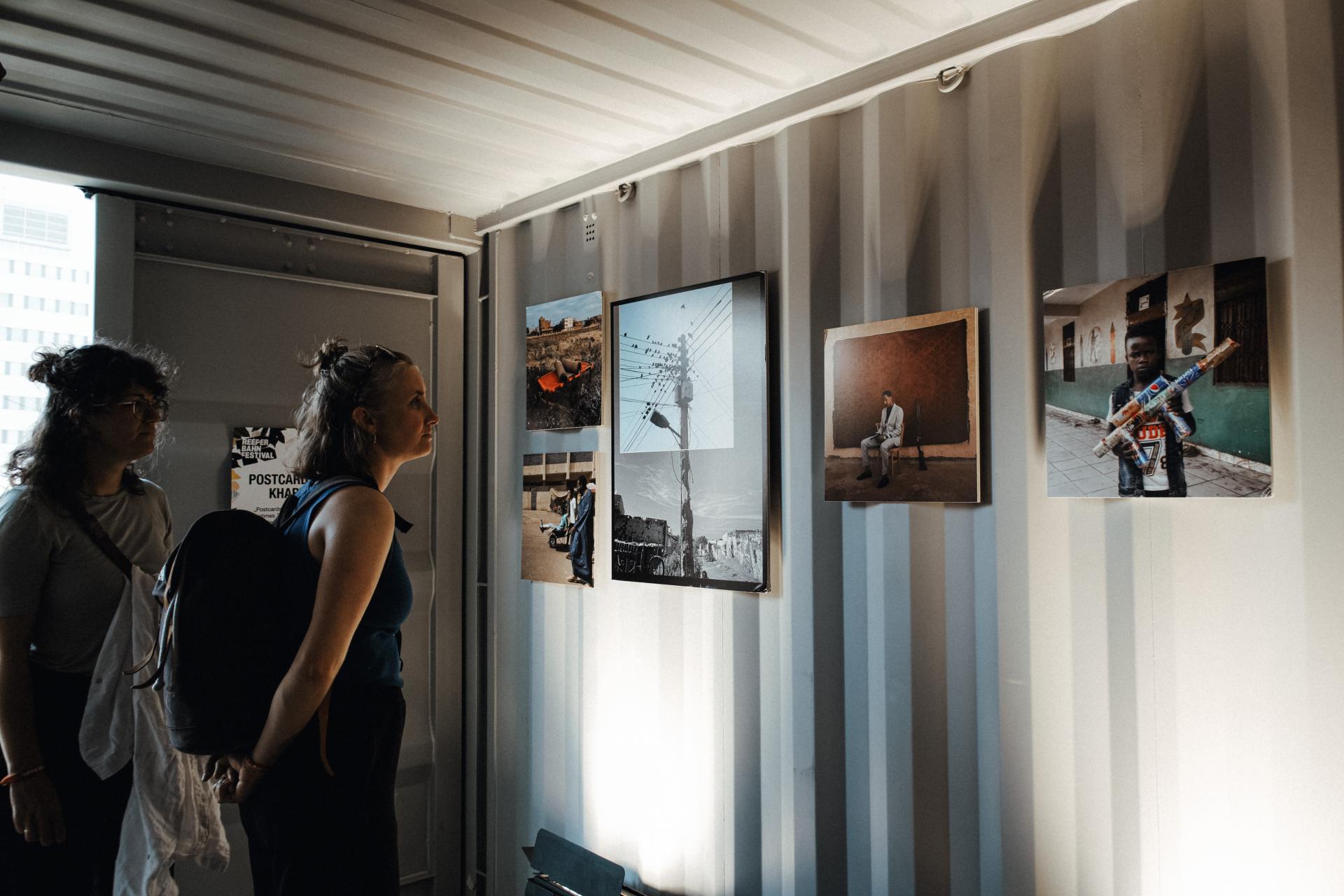 Ausstellung im Village